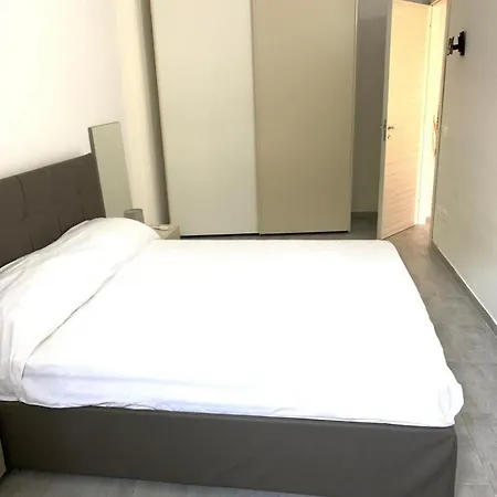 Semesterbostad La Battigia *